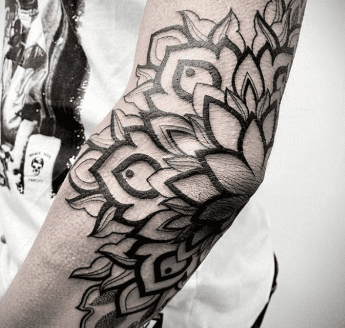 Tatuaggio ornamentale Lisa Peri - Studio Pordenone FVG